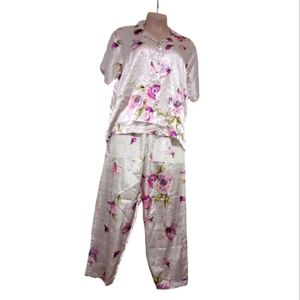 PLUS SIZE FLORAL PAJAMA SET